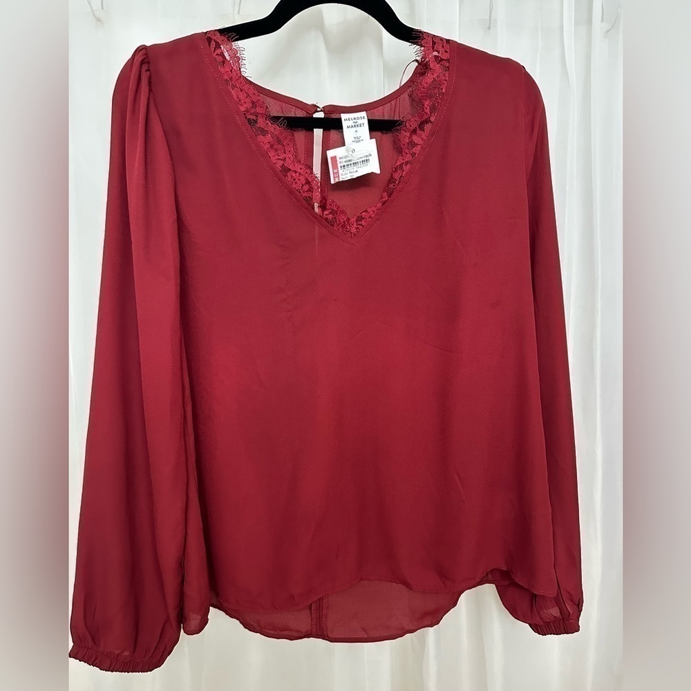 1-NWT Melrose & Market peasant blouse size M